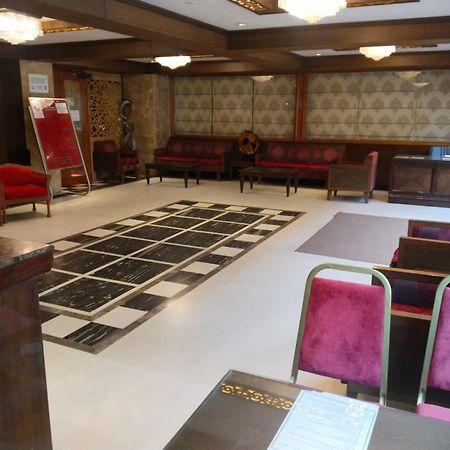 The President-A Boutique Hotel Ahmedabad Buitenkant foto