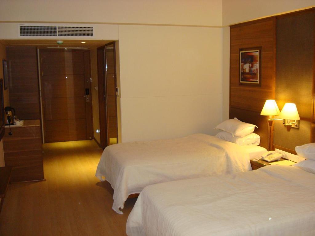 The President-A Boutique Hotel Ahmedabad Buitenkant foto