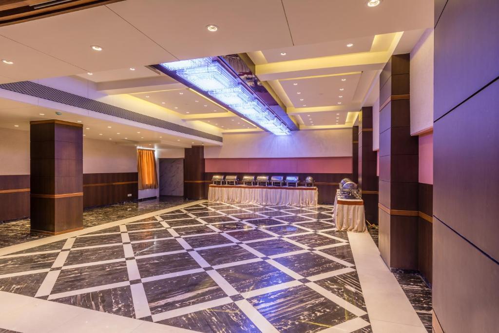 The President-A Boutique Hotel Ahmedabad Buitenkant foto