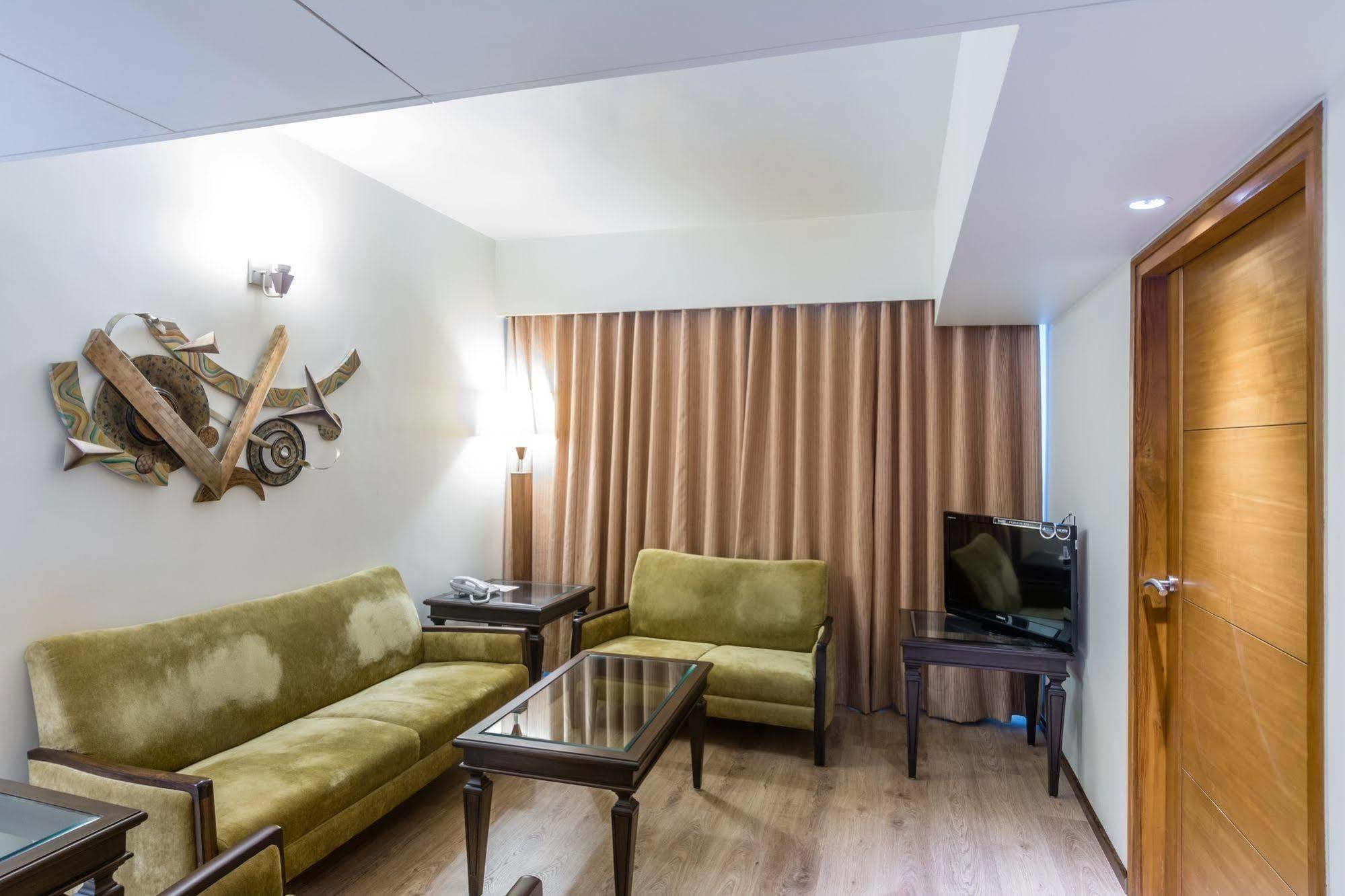 The President-A Boutique Hotel Ahmedabad Buitenkant foto