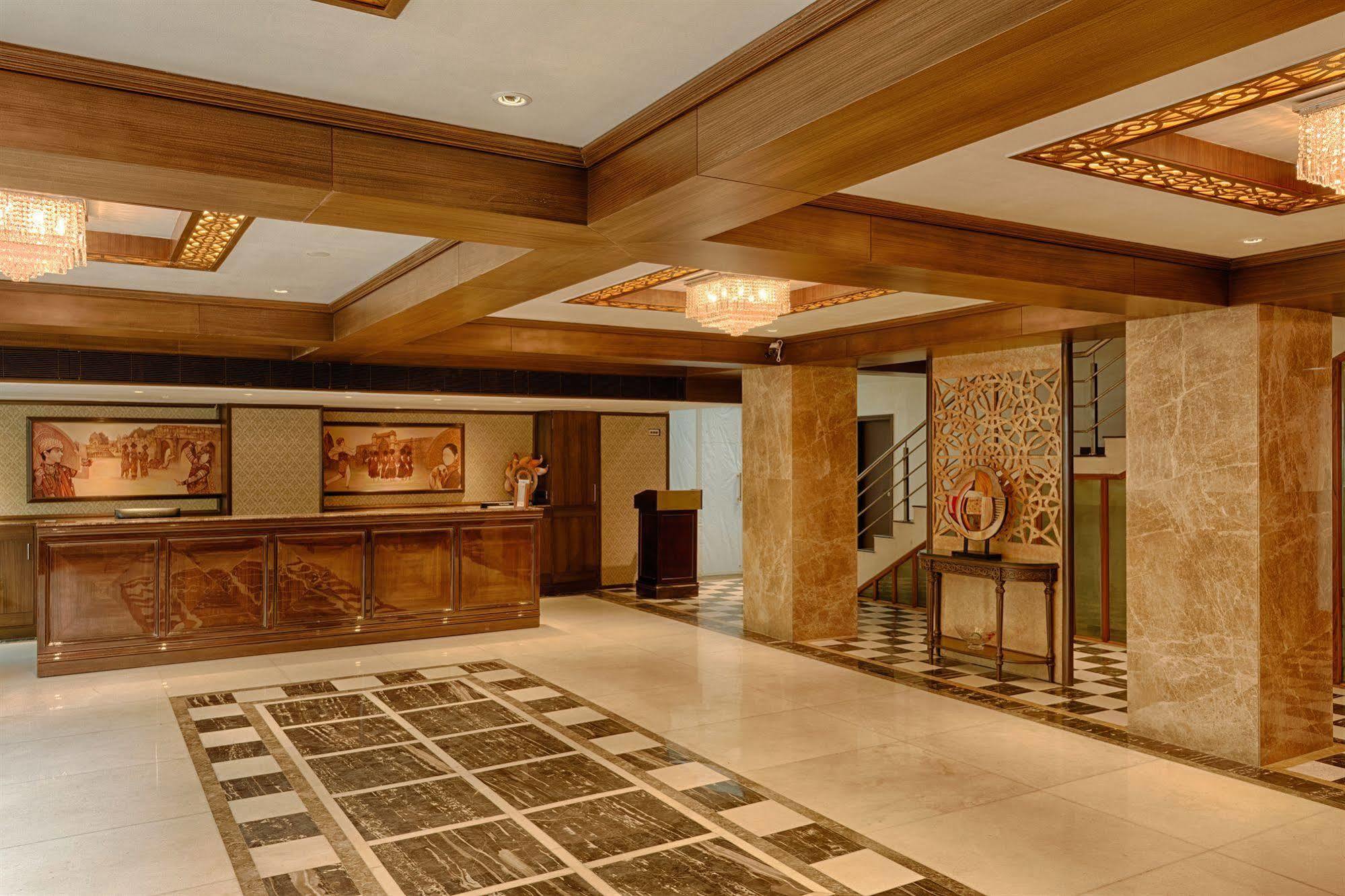 The President-A Boutique Hotel Ahmedabad Buitenkant foto